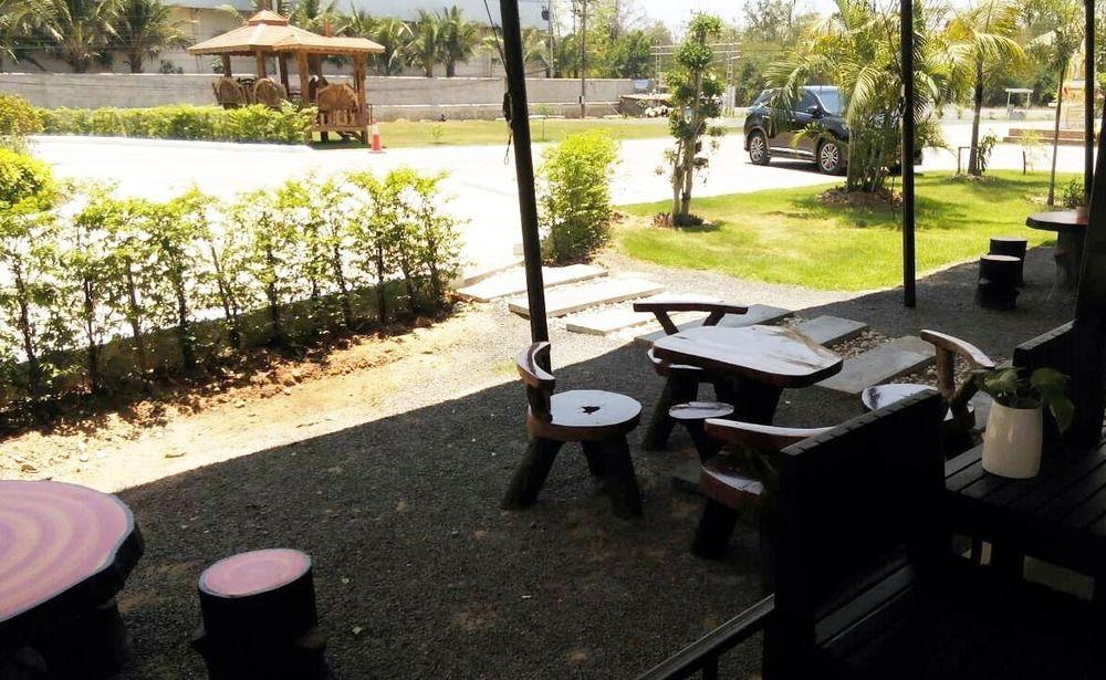 One Fu Hotel Surin Exterior photo